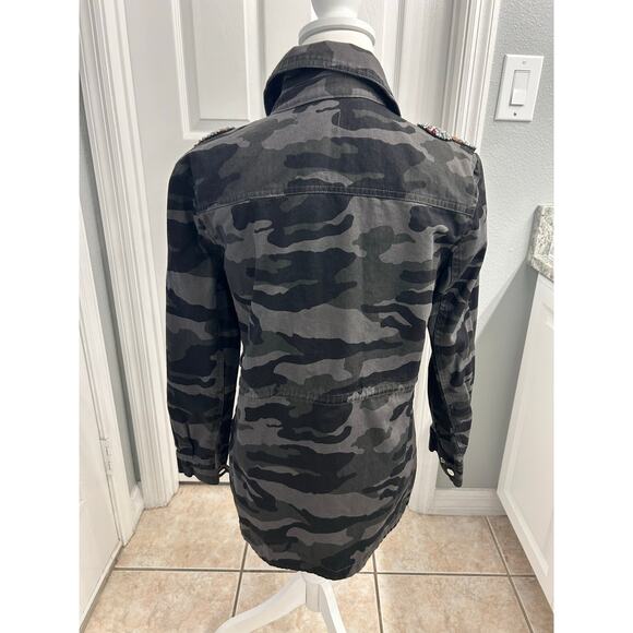 Anna Cai Embellished Camo Utility Jacket w/ Jeweled Shoulders & Bow Detail med - Picture 2 of 7